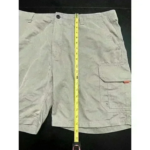 Quiksilver Waterman Shorts Mens 40 Khaki Tan Cargo Nylon Stretch Pockets Tech - Picture 5 of 10